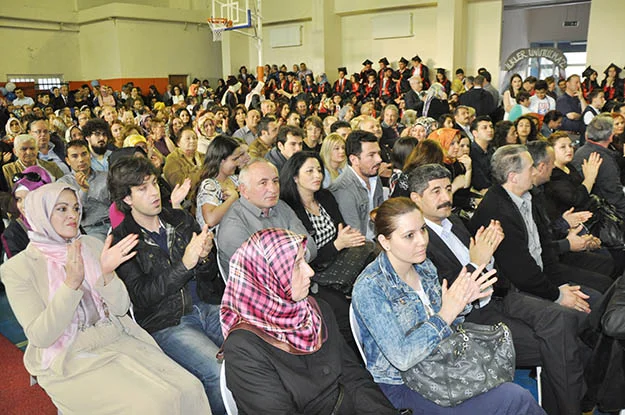 celal ara TS26qEwzZb