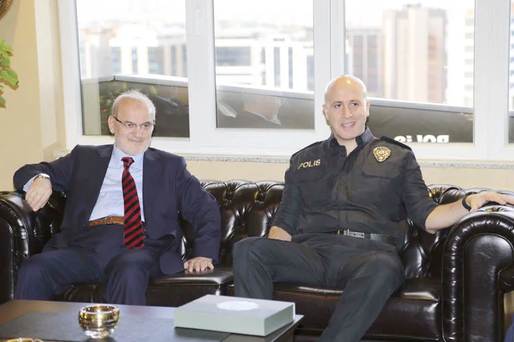 Beykoz Belediye Başkanı Yücel Çelikbilek, Beykoz İlçe Emniyet Müdürü Hüseyin