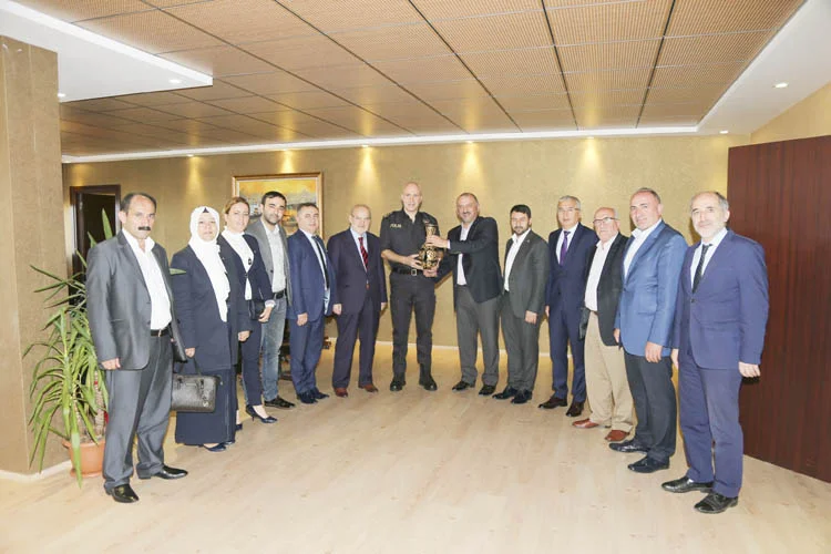 celikbilek ten mudur gulec e iade i ziyaret 4 zkQQQqZ0ZF