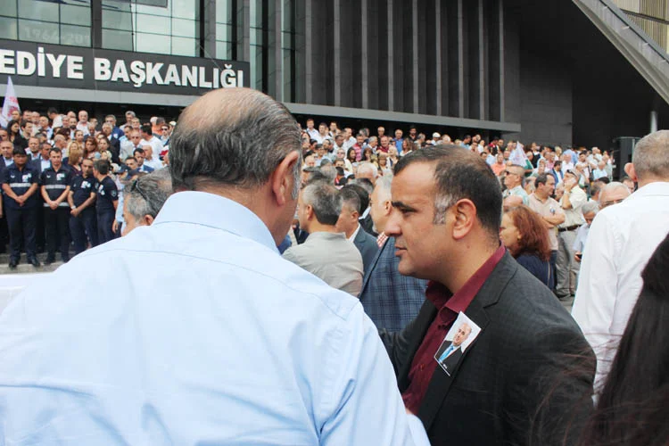 Candaş ailesi kardeş acısıyla yandı 3 cemil candas sec