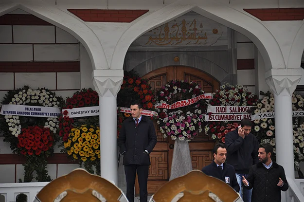 Merhum Cumhurbaşkanı Turgut Özal'ın Başdanışmanlığı'nı yapan, eski Hâkim, Müsteşar, YÖK