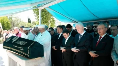 Büyükçekmece Kaymakamı Ali İkram Tuna, hayatını kaybeden babası Mehmet Naci