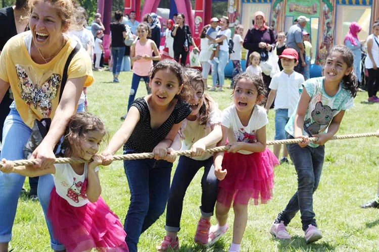 Beykoz'un Tarihi Küçüksu Çayırı’nda düzenlenen Çevre Festivali çocuklara yönelik renkli