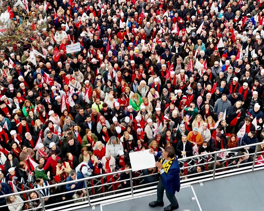 CHP Genel Başkanı Özgür Özel, İstanbul Büyükşehir Belediye Başkanı Ekrem