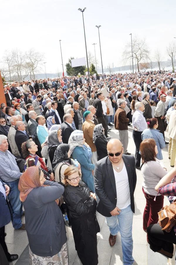 CHP Muhtarların gölgesinde kaldı 2