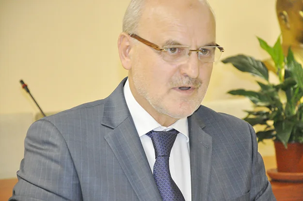 Beykoz Belediye Başkanı Yücel Çelikbilek, CHP Beykoz İlçe Merkezi'ni Yardımcılarıyla