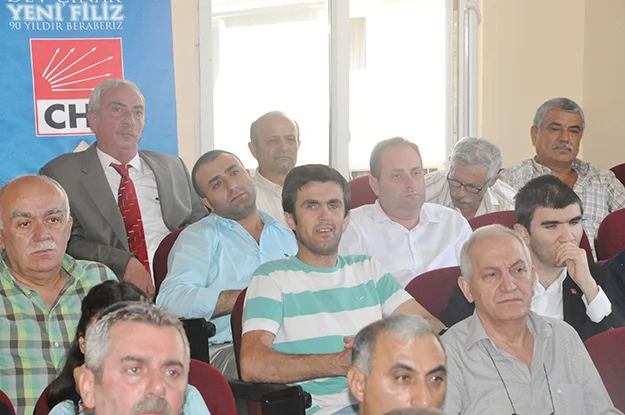 Beykoz'da bayramın birinci günü AK Parti'de gerçekleştirilen bayramlaşma etkinliğinin ardından,