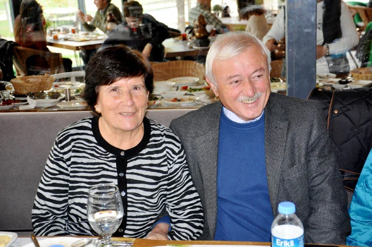 chp beykoz aday adaylari kahvaltida bulustu 10 9XbEM y6Y