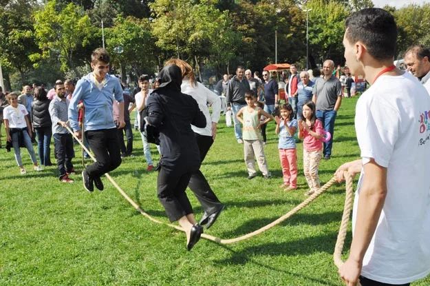 CHP Beykoz'un gençleri, geleceği kucakladı 4 chp genclik soleni 13 CeW 6KrOFA