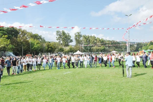 CHP Beykoz'un gençleri, geleceği kucakladı 6 chp genclik soleni 36 hN1GRL0zXW