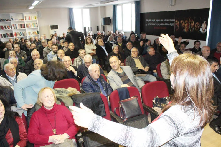 CHP Beykoz İlçe Örgütü, parti mensuplarıyla gerçekleştirdiği toplantı da yeniden