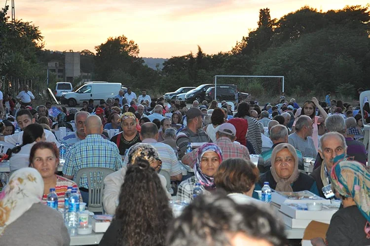 CHP Beykoz İlçe Örgütü, bu yıl ramazan ayının ikinci iftarını