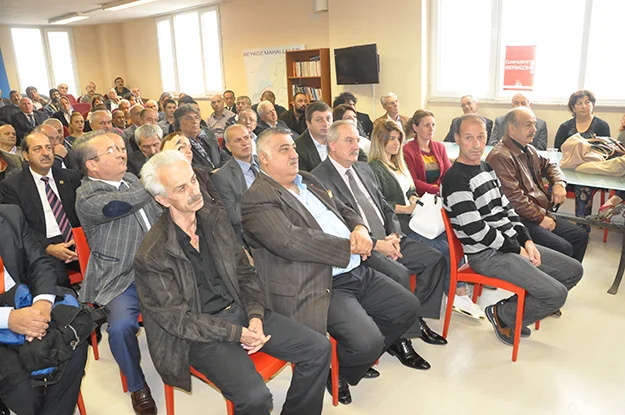 Cumhuriyet Halk Partisi'nde Kurban Bayramı dolayısıyla bir araya gelen partililer,