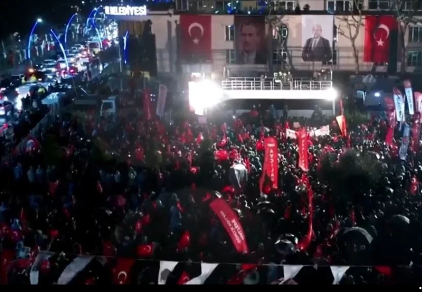 Beykoz Belediye Başkanı Alaattin Köseler’in gözaltına alınmasının ardından CHP Beykoz’da