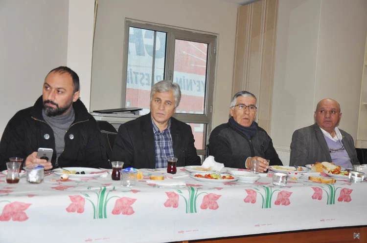 CHP Beykoz İlçe Başkanı Aydın Düzgün ve İlçe Yönetim Kurulu