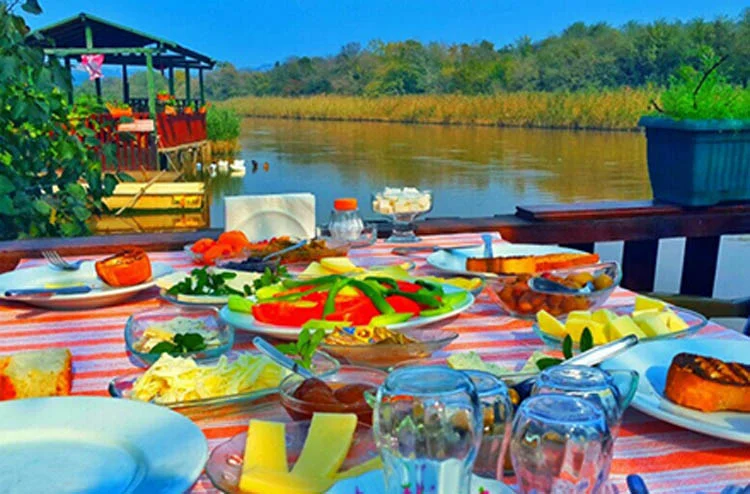 Beykoz'da hafta sonu uygun fiyatlı kahvaltı mekanları 11