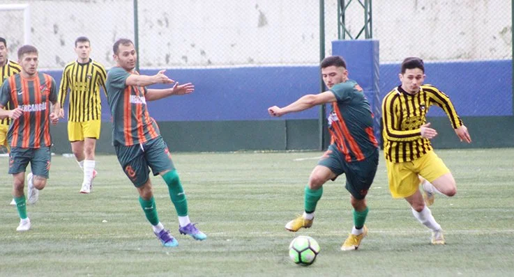 İstanbul 1.Amatör Lig 13.Grubunda üst sıraları hedefleyen iki takımın mücadelesinden