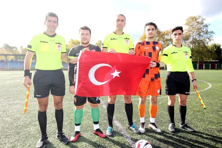 cigdem beyk ZnKITdt9Oi