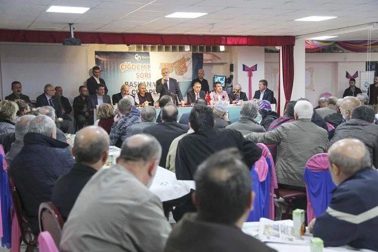 Çiğdem Mahallesi sakinleriyle Halk Meclisi’nde buluşan Beykoz Belediye Başkanı Çelikbilek