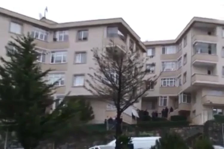 Evde tartıştığı oğlu tarafından silahla vurularak öldürüldü. Cinayet şüphelisi Oğul