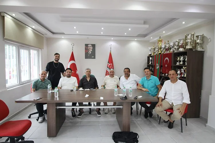 İASKF Başkanı Paşabahçe Spor Kulübü’nü ziyaret etti 4 cinel beykoz