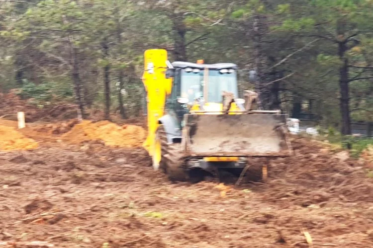 corona mezar 6 xPKHyO1 Ka