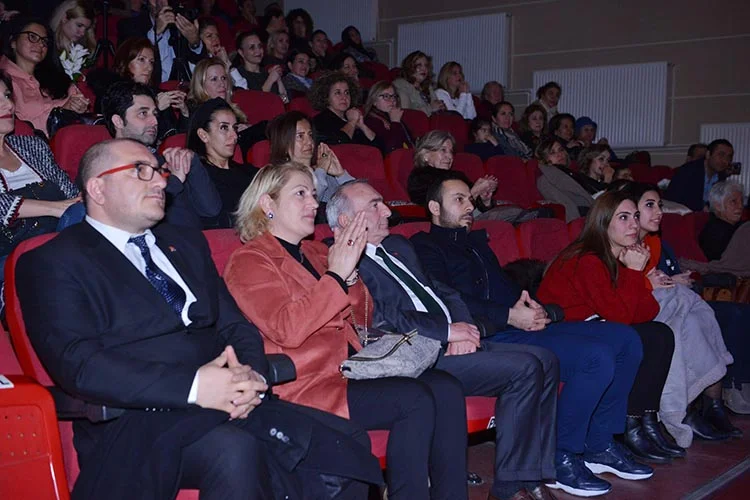 CHP Beykoz Belediye Başkan Adayı Coşkun Tosun, BEDES’li kadınların Ahmet