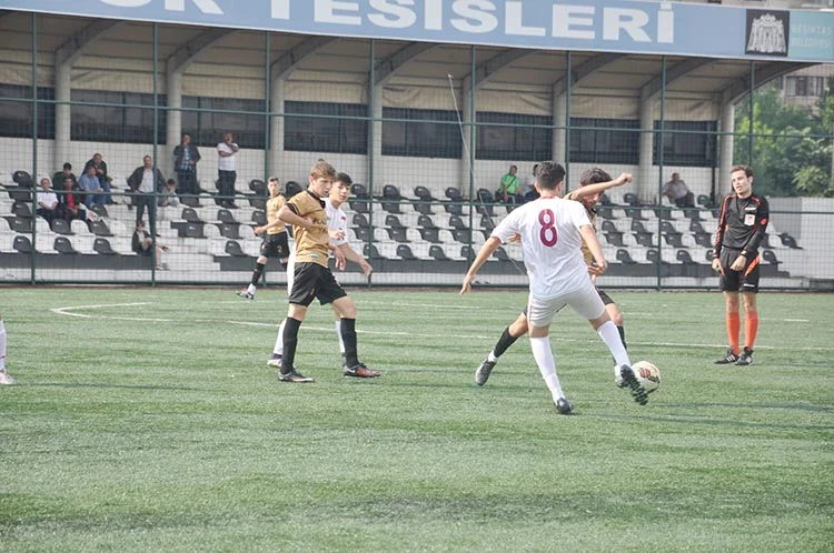 U-16 Türkiye Şampiyonası 1. Kademe İstanbul Grubu mücadelesinde Çubukluspor, Bağlarbaşıspor