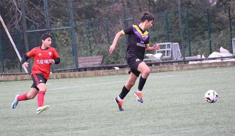 İstanbul Amatör Ligleri U14 A Kategorisi 13. Grubunda şampiyonluğunu ilan