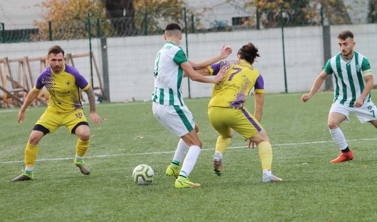 İstanbul Süper Amatör Lig 4. Grubunda orta sıralarda yer alan