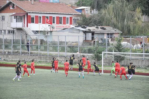 Çubukluspor Paşabahçe Stadı’nda ağırladığı Pazariçi Köprülüspor’a 1-0 öne geçmesine rağmen