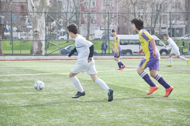 İstanbul U - 14 Ligi 33. Grup 13. Hafta mücadelesinde