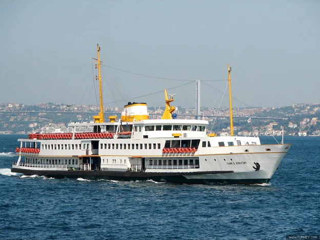 İBB, köprü trafiğini rahatlatmak için iki yaka arasında denizden araç