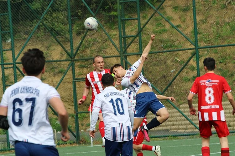 Cumhuriyetköyspor Beykoz’da moral depoladı 4 cumhuriy wDJtuS1Hhk