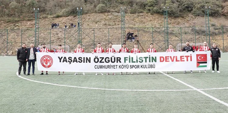 Cumhuriyetköy tarihinin ilk maçını mutlu kapattı 1 cumhuriyet 2 oKwuE48N6n