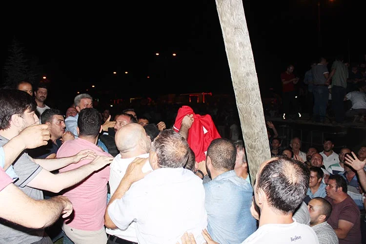 15 Temmuz gecesi Beykoz Halkının kısa sürede darbeyi püskürterek ulaşıma