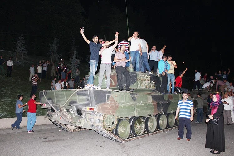 darbe dava 2 bC6NW8s9Iu