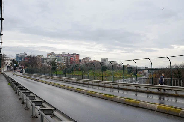 dbkisitdb5 B62sy0KnUW