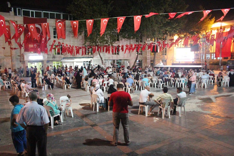 Türkiye'nin bütün ilçelerinde olduğu gibi Beykoz'da da demokrasi nöbetlerinde 2.