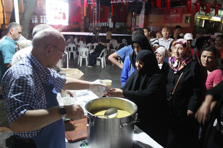 demokrasi ikincidevre 4 dP1ne 745W