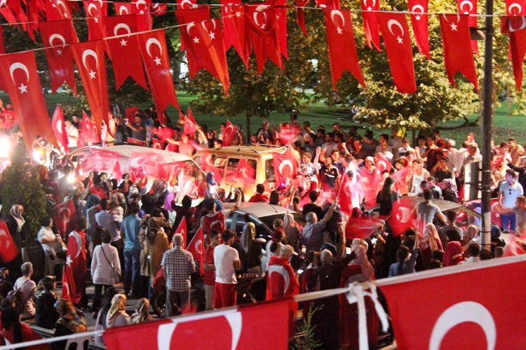 Demokrasi nöbetinin 15. Akşamında Beykoz büyük bir programa hazırlanıyor.