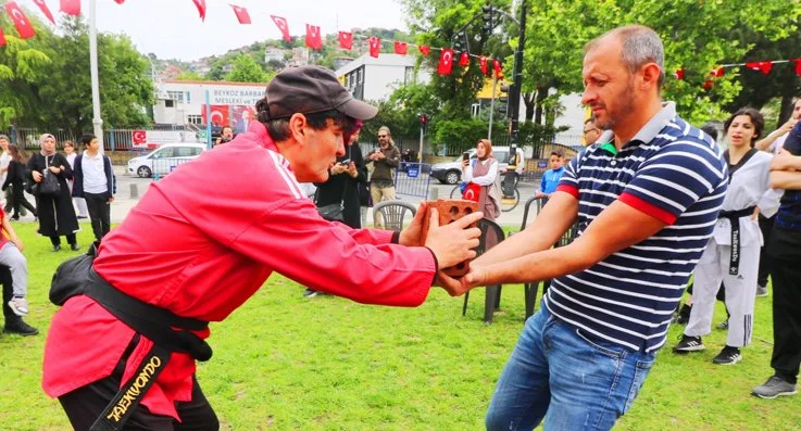 Beykoz'un Taekwando hocasından rekor denemesi 1 dene3 qv 7o5wRyw