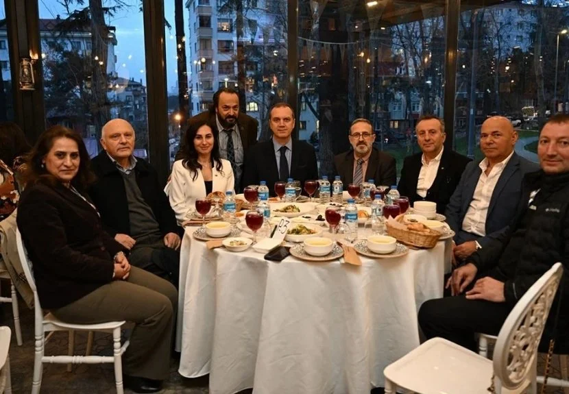 Beykoz Denizcilik Meslek Lisesi Mezunları, geleneksel iftar yemeği programını Beykoz
