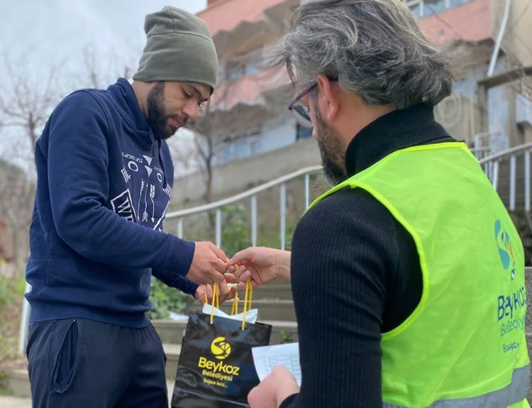 Beykoz Belediyesi 330 personeliyle deprem bölgesinde 3 deprem 6 IQ40XRHdwt