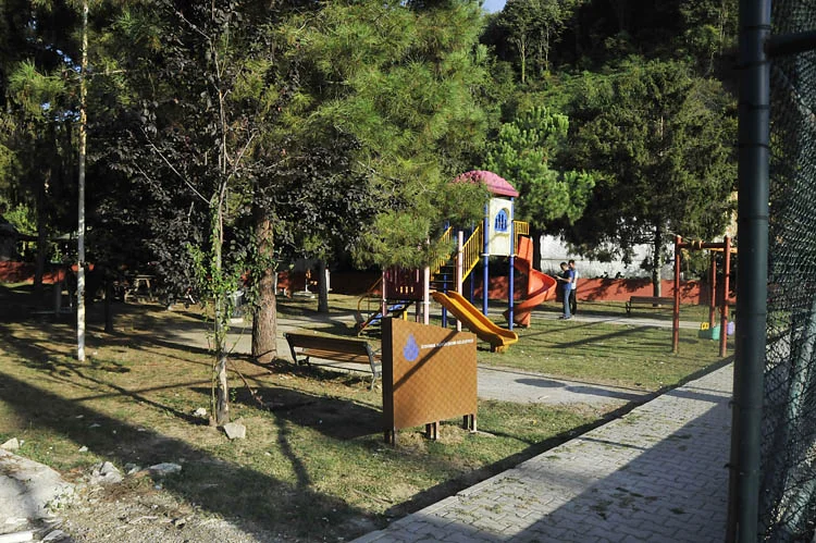 dereseki ku QRJuywTLry