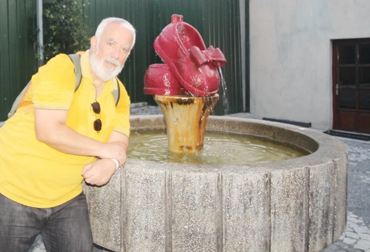 deri kundu AeXl3KbTsB