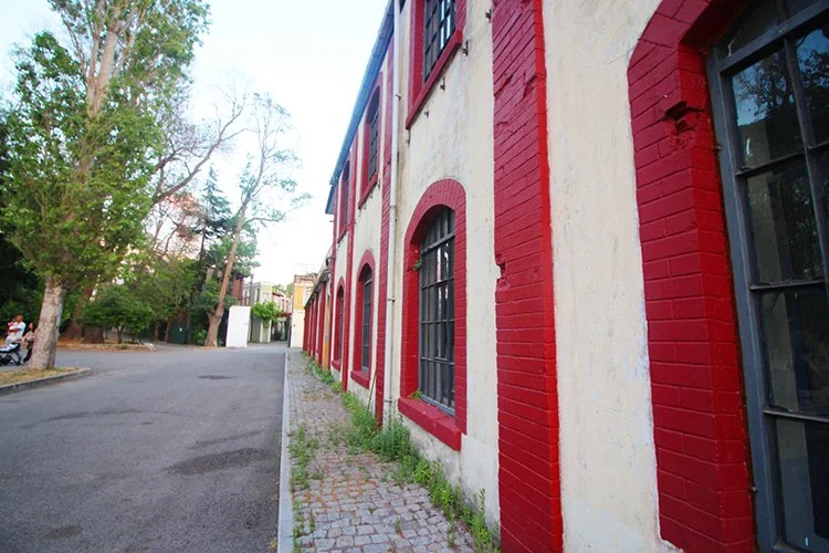 deri kundu RLOC6Lzfv7