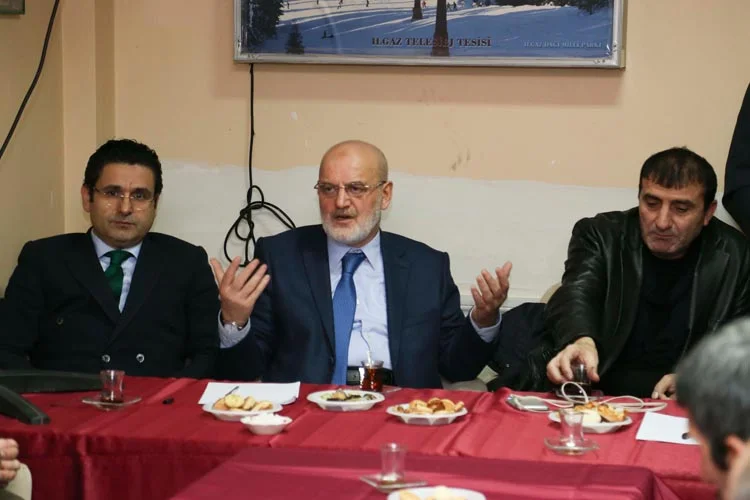 16 Nisan’da yapılacak olan halk oylaması için çalışmalara başlayan Yücel