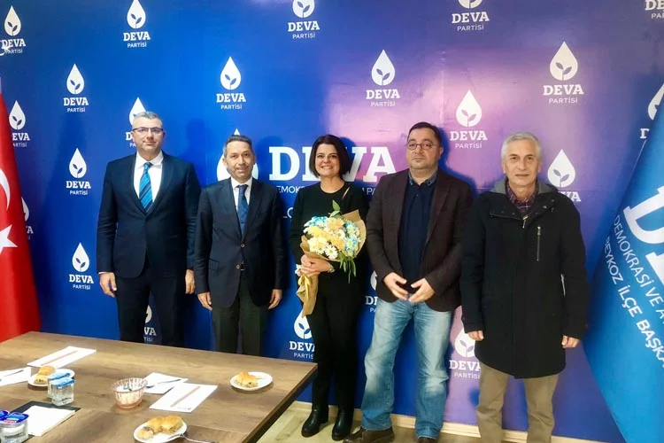 Beykoz Belediyesinin CHP'li Meclis üyeleri Cemal Sataloğlu ve Suha Pekkip,