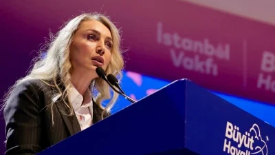 Tutuklu İBB Başkanı Ekrem İmamoğlu’nun eşi Dilek İmamoğlu, Beykoz’da İmamoğlu’na